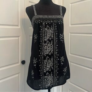 Black and White Embroidered with Sequins Women's Top